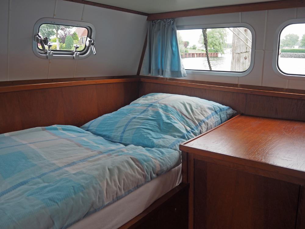Aft cabin, Accommodation